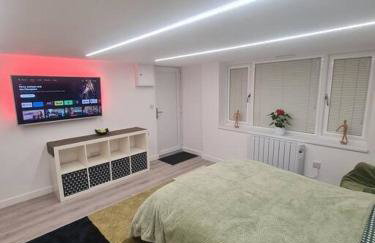 Converted garage ensuite - Foto 9