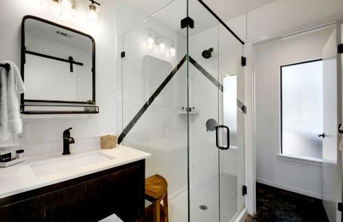 Amazing Texas Hill Country Cabin Rentals for Weekend Getaways near Austin - Foto 15