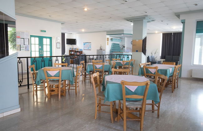 DebbieXenia Hotel Apartments - Foto 11