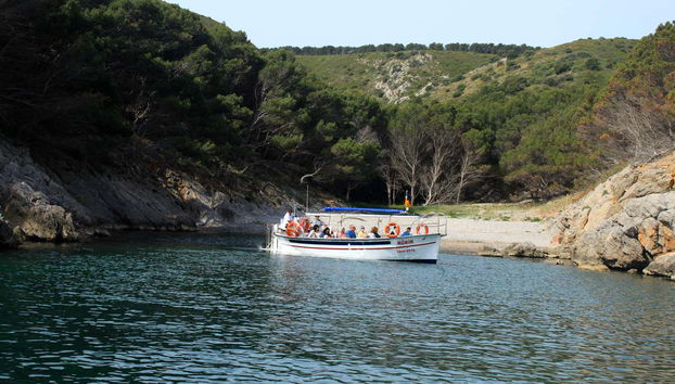 Boat Tour of the Medes Islands & Montgrí Natural Park - Foto 3