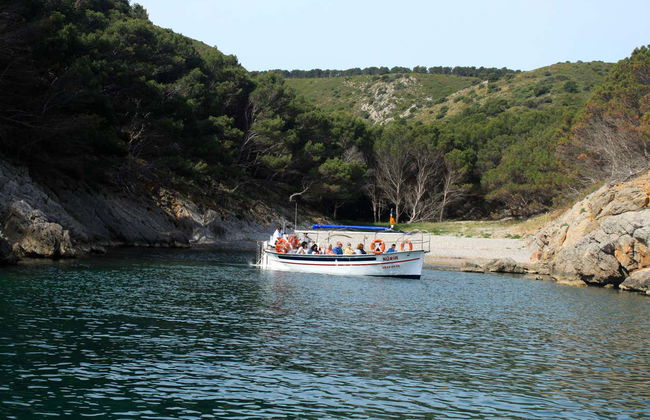 Boat Tour of the Medes Islands & Montgrí Natural Park - Foto 3