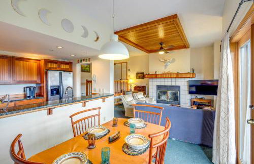 Lake Placid Condo with Patio - Walk to Beach! - Foto 8