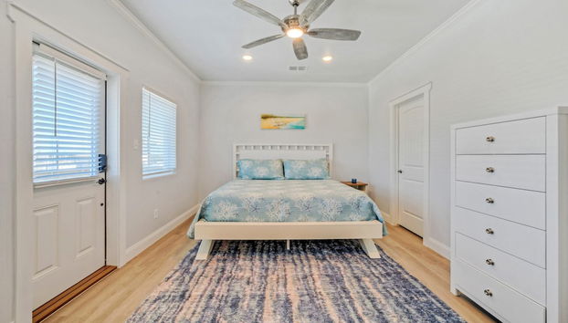 Frisky Flip Flopper by Avantstay Pool + Views - Foto 3, Habitación