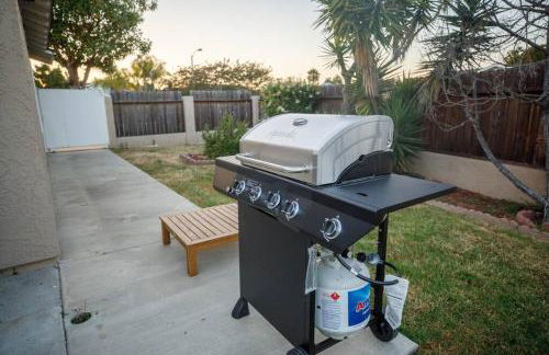 2 private masters, new beds & furniture, sleeps 12 - Photo 22