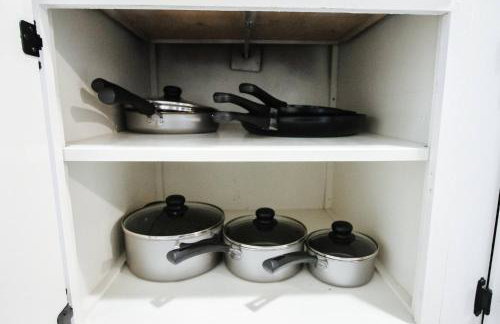 Central Location. Fenced Yard W Washer and Dryer - Foto 24