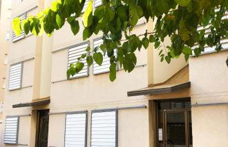 New Stunning Seaview Apartment with lovely balcony - Photo 19