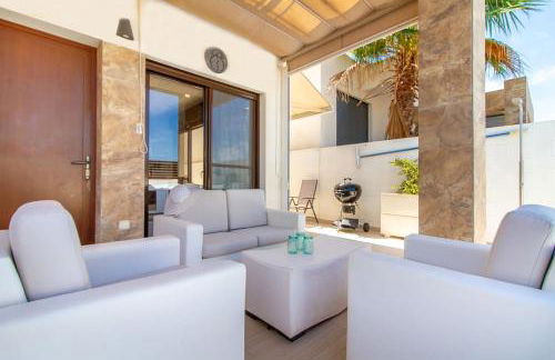 Villa Nina with pool - Photo 23