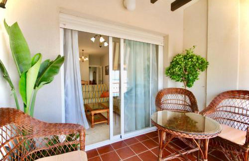 Apartamento Playa Calahonda El Farillo con terraza - Foto 9