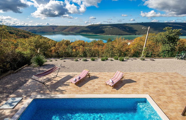 Wonderful Labin Villa With Private Pool and Sea Views - Foto 18