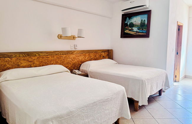 Hotel Tropicana - Near Olas Altas Street - Foto 21