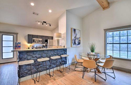 Graford Cabin with Rooftop Deck and Lake Views! - Foto 7