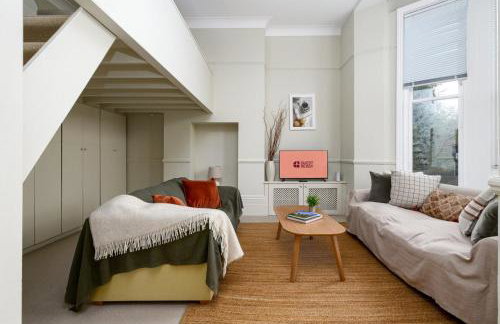 GuestReady - Charming Loft Apartment in Chiswick - Foto 11