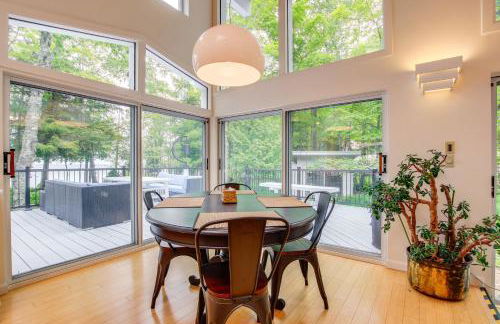 Modern Waterfront Home - 1 Mi to Cave Point Park! - Photo 7