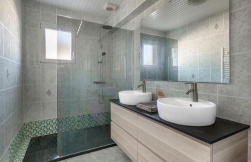 Jacuzzi Maison pour 11 au calme plage a 500m - Foto 17