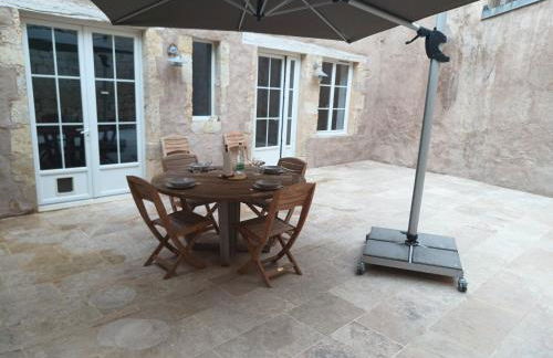 La Maison d'Ailleurs - Photo 39