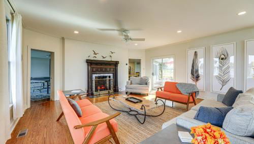 Riverfront Gem with Fire Pit in Eden - Foto 5