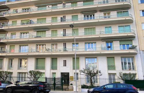 Centre, deux pièces, calme, terrasse plein sud - Foto 15