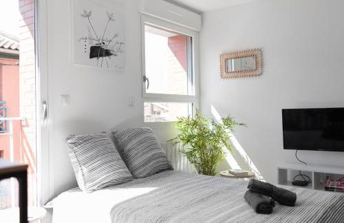 T2 avec parking gratuit - proximité gare - Foto 4