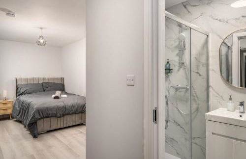 Luxe 5-bedroom House with Hot Tub, Pool table & Football Table - Foto 32