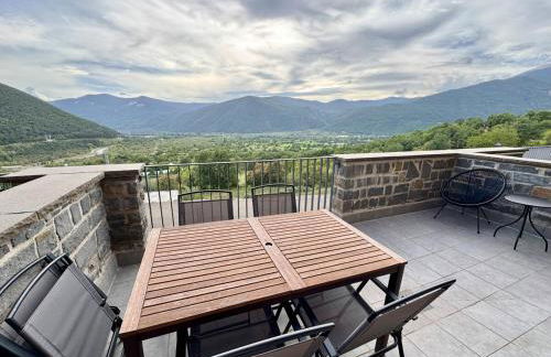 Vista Pirineos, wifi y petfriendly - Foto 1