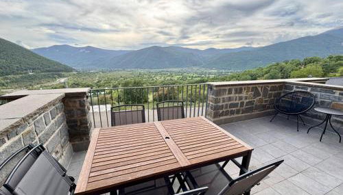 Vista Pirineos, wifi y petfriendly - Foto 1