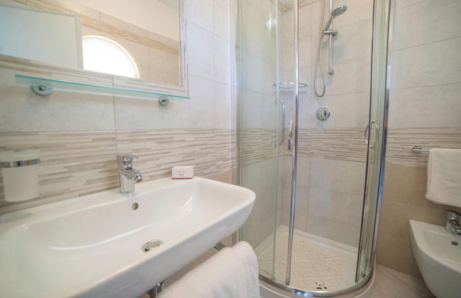 Le Onde Apartment 1 With Pool and Sea - Foto 4