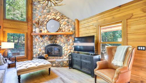 Luxe Cabin in the Woods Walk to Lake! - Foto 4