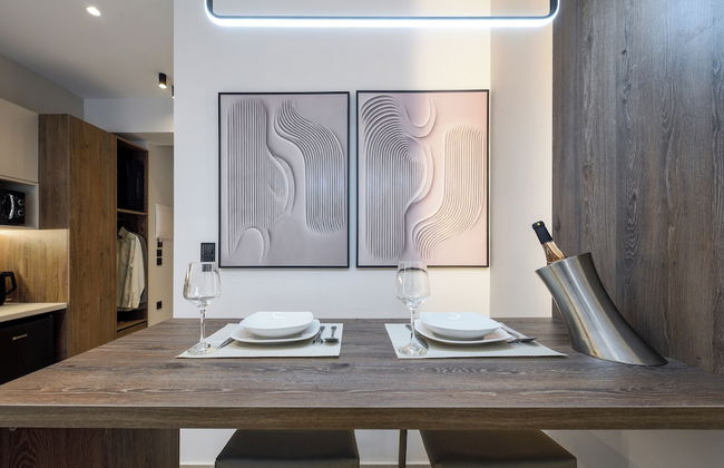 Loena Luxury Suites - Photo 11