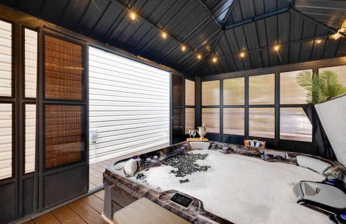 Hot Tub and Deck Gorgeous Retreat in Pocono Summit! - Foto 36