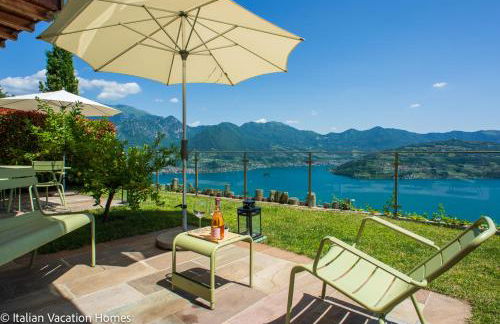 Italian Vacation Homes - Panoramic Villa - Photo 3