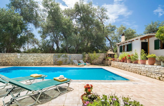 Marguerita House in Paxi - Photo 16