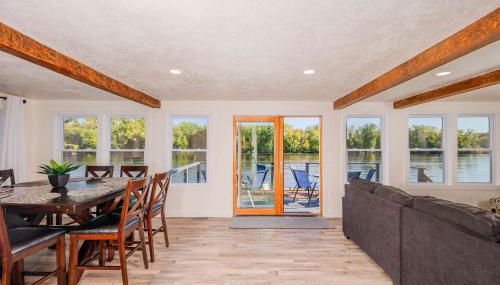 Wolf River Multi-Family Retreat - Sleeps 14 Pontoon Boat Paddle Boards Firepit - Foto 2