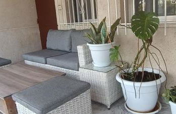 Bungalow with a pool and a terrace - Foto 47