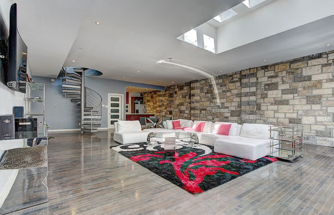 Destination Stays - LOFT HOUSE Quartier des Spectacles - Foto 2