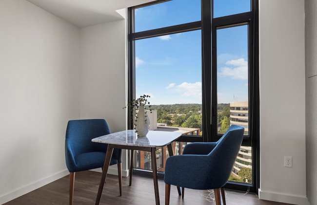 Placemakr Marymount Ballston - Photo 65