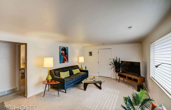 1 Br70's Inspired Comfy Condoclose to Broadmoor - Foto 10