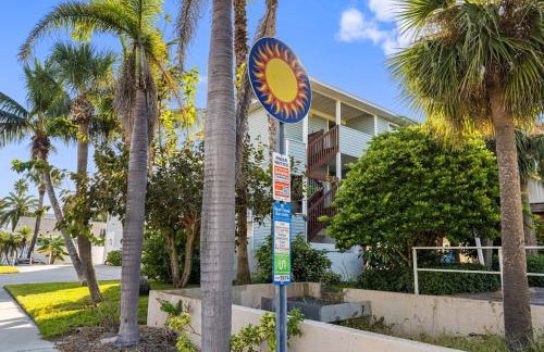 Direct Gulf Front Condo, Private Balcony, Heated Pool, Walkable Indian Rocks Beach - Foto 39