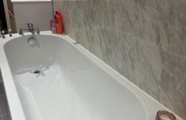 Beautifully renovated 2 bedroom flat in Heaton - Foto 5