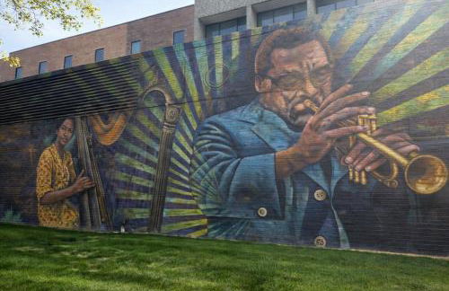 Dwntwn Detroit Wlk to DMC Arena WSU FordField - Photo 39