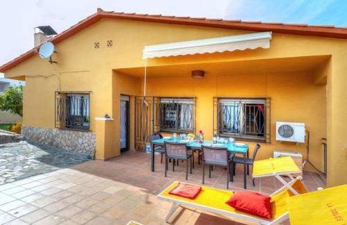 Villa Blanca 10 minutos de la Playa Costa Brava - Foto 2