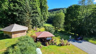 Gästehaus Hirschstein - Hochwertige Ferienwohnung in sehr ruhiger Lage direkt am Fluss Göltzsch - Foto 4, Garden view