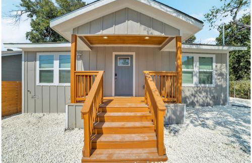 Spacious & Homey 4br/3ba W/amenities Near Downtown - Foto 2