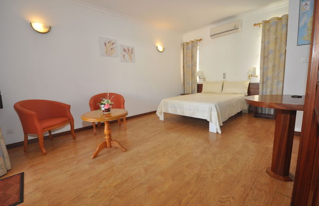 La Pointe Villas - Photo 6