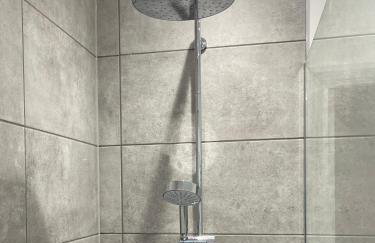 Newly Refurbished City Centre House With Parking - Foto 12