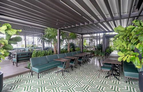 Experience Miami Vibes in the Heart of Downtown - Foto 41