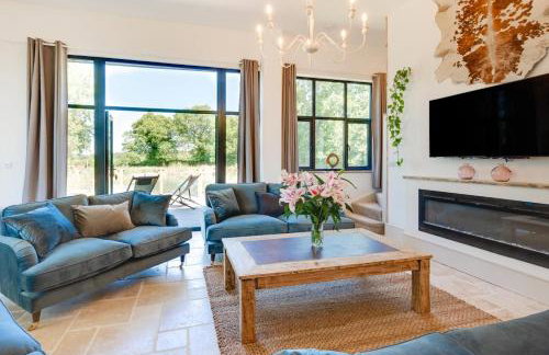 5 Bed in Briston oc-2304 - Photo 1