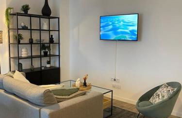 T3 Moderne - Proche tram - Parking privé - Foto 15