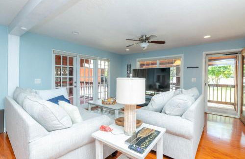 Huge Waterfront Mini-Resort w Gym, Dock & Pool - Foto 43