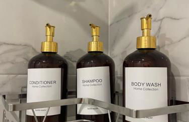 Designer and Quiet Studio 5 min to Maria Zambrano Station and 15 min walk to Beach - Foto 10