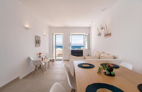 Deluxe Maisonette With Private Jacuzzi - Photo 37